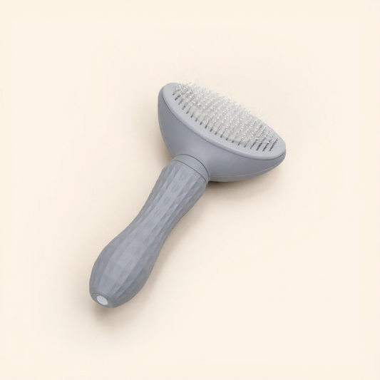 Pawlio CleanSweep self-cleaning cat comb, clean product shot